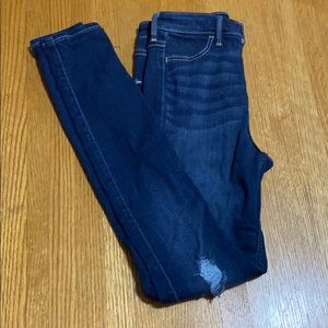 Hollister Distressed High Rise Jeggings Size 3